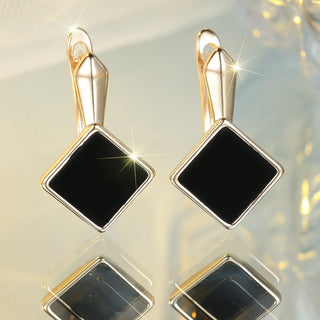 Minimalist Black Oil Dripping Diamond Ear Clip