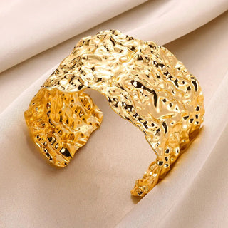 Buy b1586 Gold Stainless Steel Bracelet With Concave-convex Pattern
