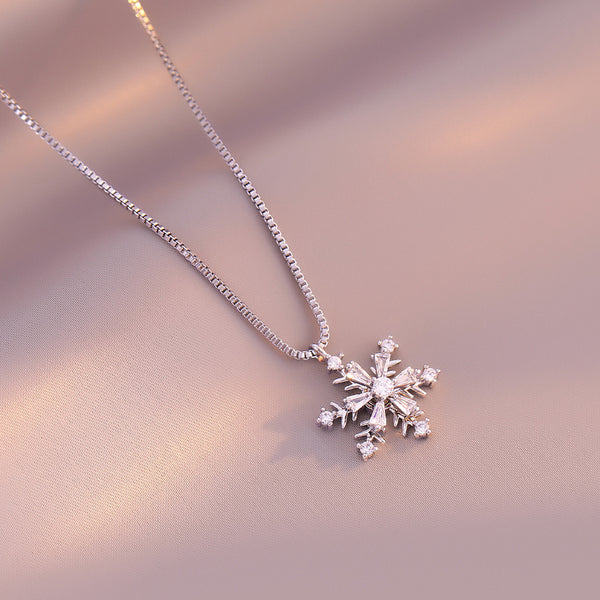 Christmas Zircon Ice Crystal Snowflake Necklace Niche Design Advanced Light Luxury Clavicle Chain