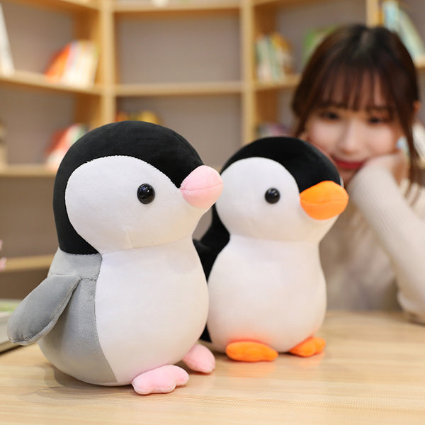 Penguin plush toy