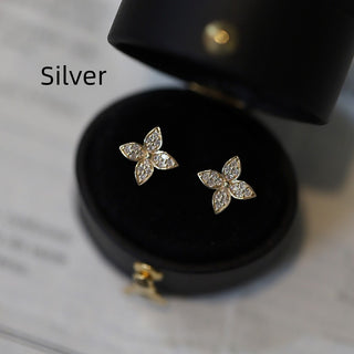 Female S925 Silver Plating 14K Flower Modelling Earrings