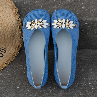 Buy blue Women&#39;s Round Toe Flat Shoes With Floral Metal Decoration