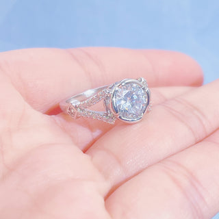 Buy circular-section Round Arm Full Diamond Inlaid Zircon Ring