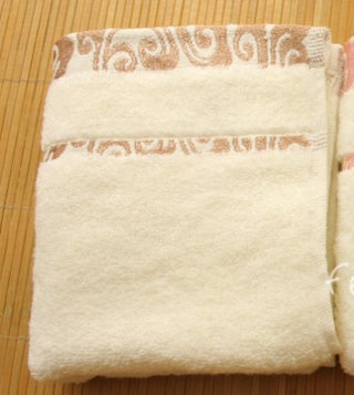 Buy yellow High quality pure cotton crepe-free jacquard Xiangyun thickening face towel