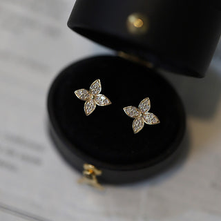 Female S925 Silver Plating 14K Flower Modelling Earrings