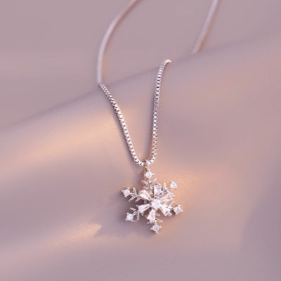 Christmas Zircon Ice Crystal Snowflake Necklace Niche Design Advanced Light Luxury Clavicle Chain