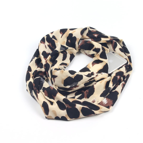 Women Ring-Printed Infinity Scarf