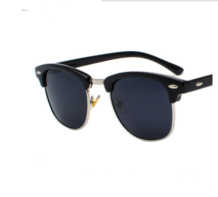 Unisex Classic Polarized Sunglasses