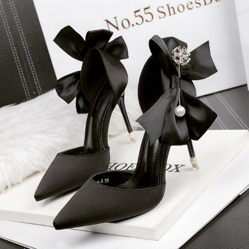 Women Floral Ribbon Pointed High Heels