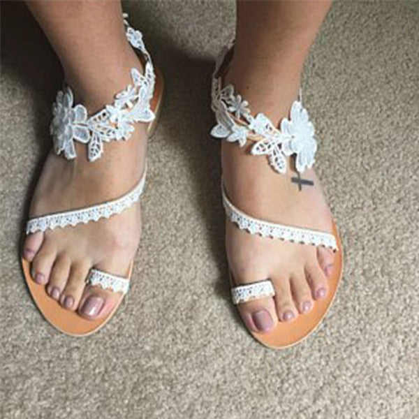 Women Flat Floral Lace Strapped Sandals