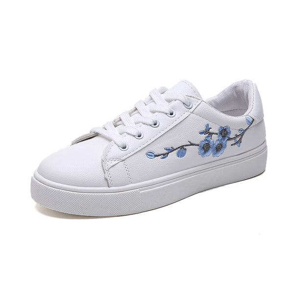 Women Floral Embroidered Flat Sneakers